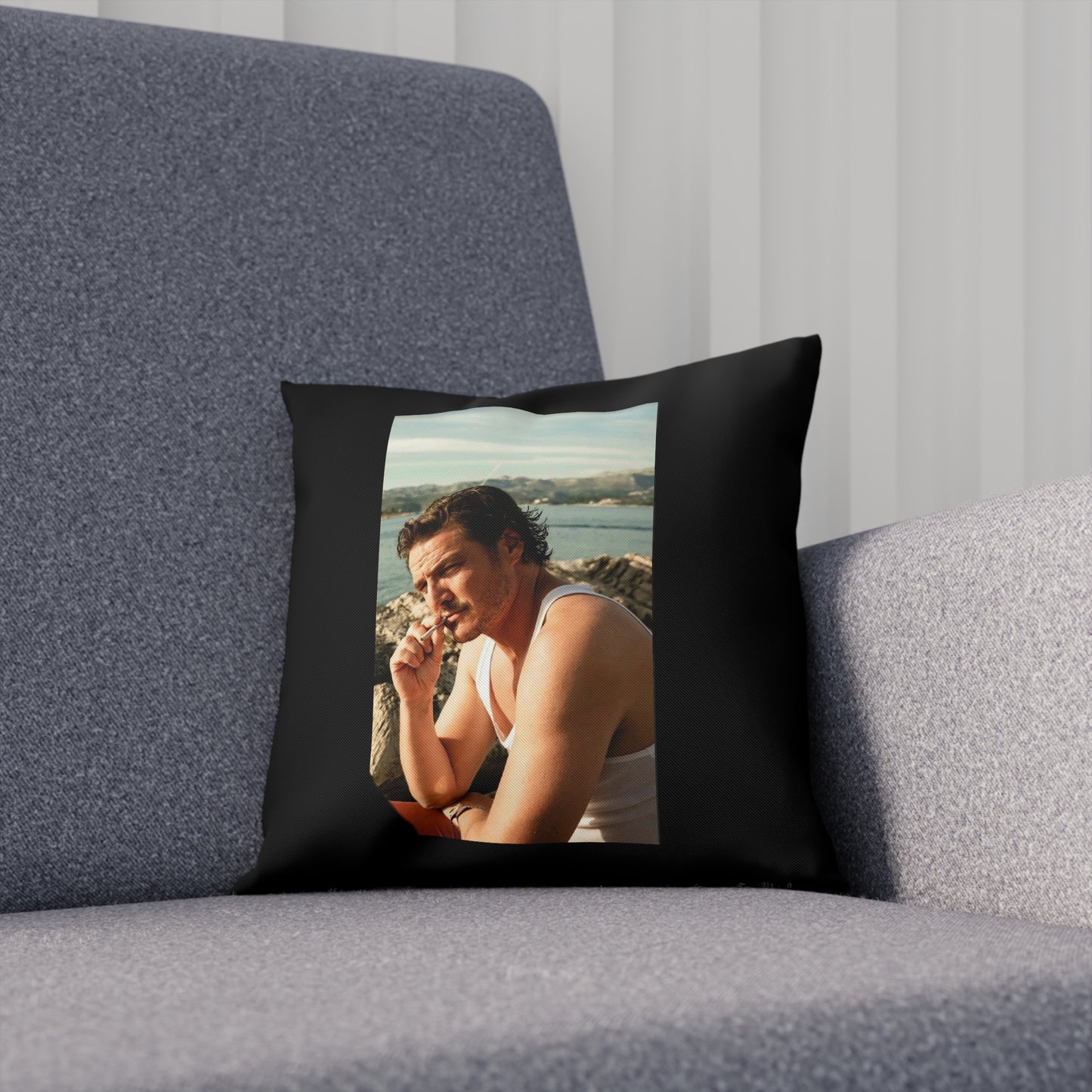 Pedro Pascal / Mandalorian Pillow(ships from EU)