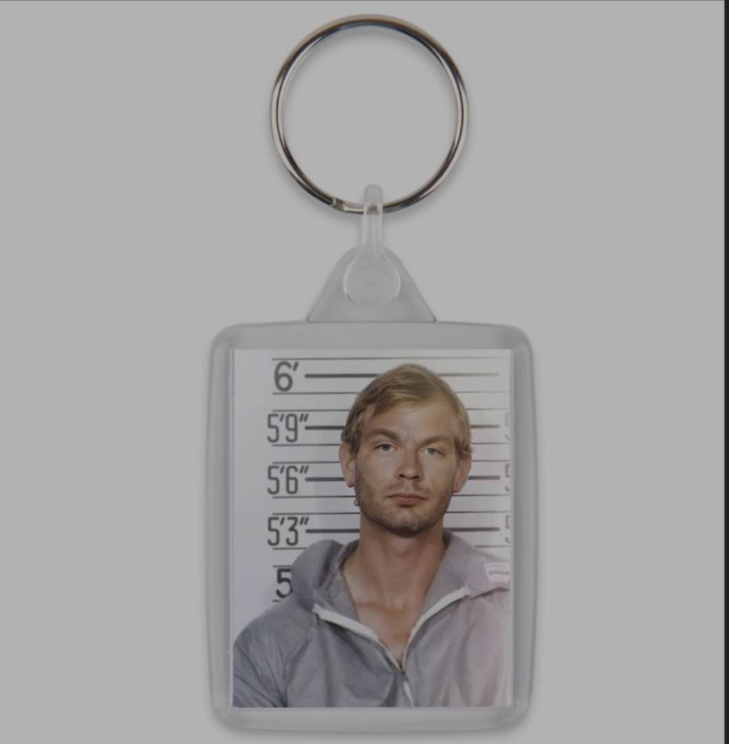 Keychain,Jeffrey Dahmer, Netflix